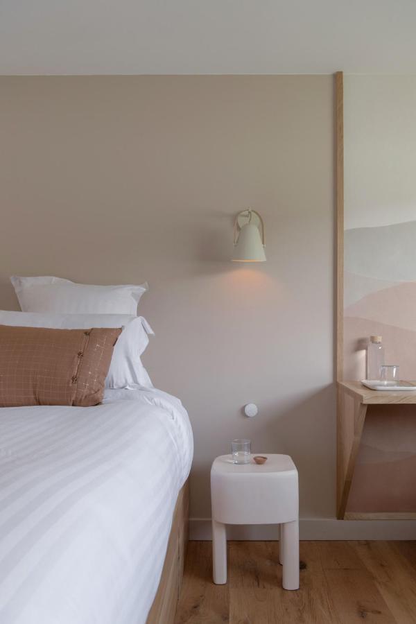 La Peniche - Bed And Bicycle - Vienne Hotel ภายนอก รูปภาพ